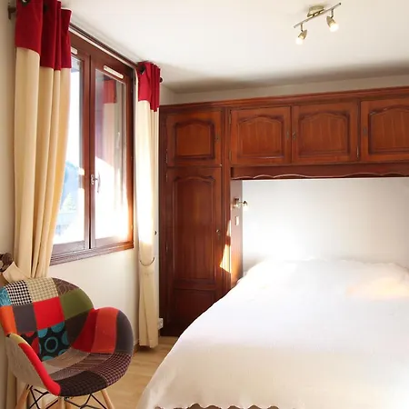 F2 Au Dernier Etage Avec Balcon, Wifi Et Parking - Fr-1-415-187 Apartment *